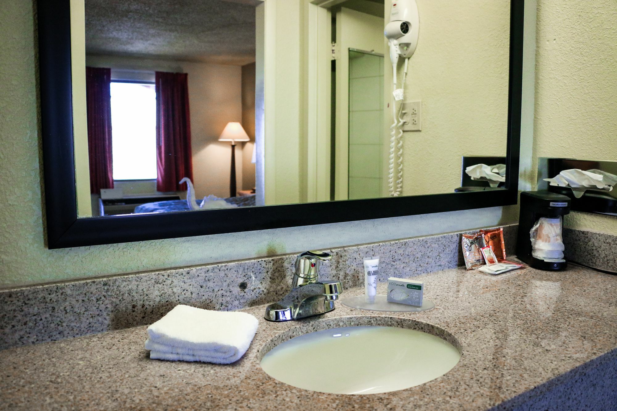 Suite Dreams Hotel Mattoon Ngoại thất bức ảnh