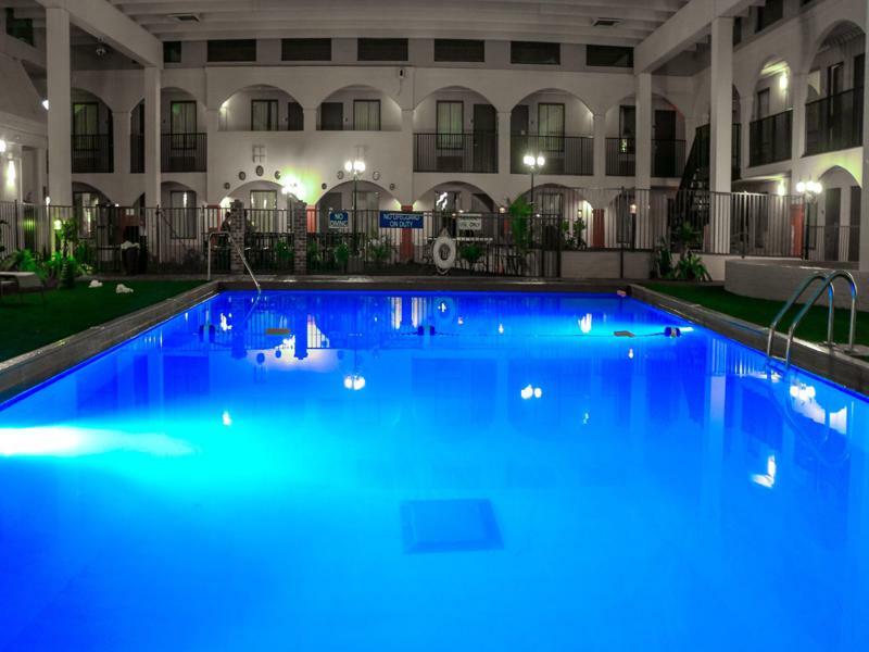 Suite Dreams Hotel Mattoon Ngoại thất bức ảnh